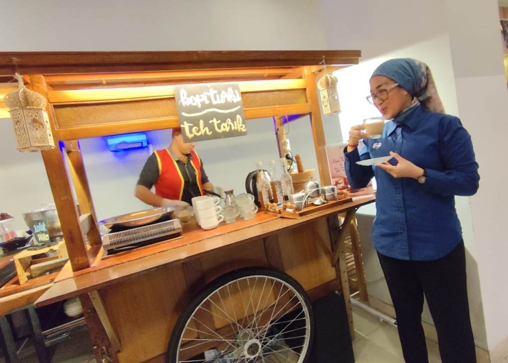 Bukber Bareng Bestie Makin Asik di KHAS Surabaya Hotel