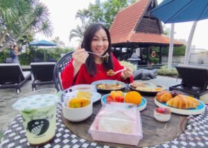 Yuliana : Pasar Pesta Surabaya Makanannya Menggugah Selera